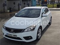 Usado Kia ProCeed 115 CV (84 kW) 2012 Blanco Berlina