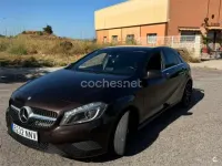 Usado Mercedes A180 Style 109 CV (80 kW) 2015 Marrón Utilitario