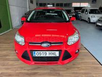 Usado Ford Focus Trend 95 CV (69 kW) 2012 Rojo Berlina