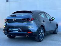 Usado Mazda 3 Center-Line 140 CV (102 kW) 2025 Gris / plata Berlina