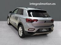 Usado VW T-Roc Life 150 CV (110 kW) 2023 Gris SUV