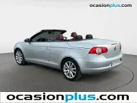 Usado VW Eos 140 CV (102 kW) 2010 Gris plata Descapotable