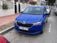 Usado Skoda Fabia 60 CV (44 kW) 2020 Azul Utilitario