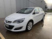 Usado Opel Astra Excellence 136 CV (100 kW) 2014 Blanco Utilitario