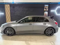 Usado Mercedes A35 AMG 306 CV (225 kW) 2019 Gris / plata Berlina