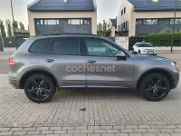 Second-hand VW Touareg R-line 262 CP (192 kW) 2015 Gri SUV
