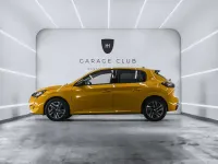 Usado Peugeot 208 Allure 101 CV (74 kW) 2023 Amarillo Utilitario