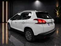 Usado Peugeot 2008 Active 92 CV (67 kW) 2013 Blanco SUV
