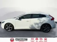 Usado Volvo V40 R-Design Kinetic 115 CV (84 kW) 2015 Blanco Utilitario