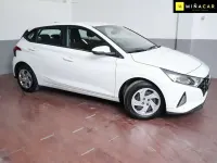 Usado Hyundai i20 101 CV (74 kW) 2023 Blanco Utilitario