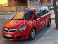 Usado Opel Zafira Cosmo 150 CV (110 kW) 2006 Rojo Monovolumen