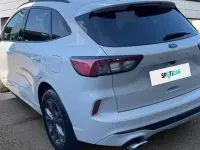 Usado Ford Kuga ST-Line 150 CV (110 kW) 2022 Blanco SUV