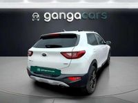 Usado Kia Stonic 84 CV (61 kW) 2022 Blanco SUV