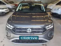 Usado VW T-Roc Life 116 CV (85 kW) 2022 Gris SUV