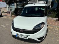 Usado Fiat Doblò 95 CV (69 kW) 2021 Blanco Monovolumen