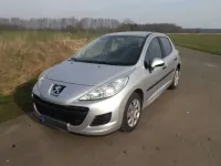 Usado Peugeot 207 75 CV (55 kW) 2007 Plateado Utilitario