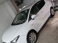 Usado Seat Ibiza Reference 75 CV (55 kW) 2012 Blanco Berlina