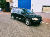 Usado SsangYong Rodius Limited 165 CV (121 kW) 2005 Negro Monovolumen
