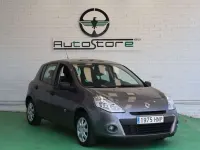 Usado Renault Clio Business 75 CV (55 kW) 2013 Gris Utilitario