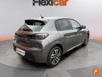 Usado Peugeot 208 Allure 100 CV (73 kW) 2023 Gris / plata Utilitario