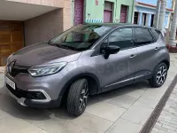 Usado Renault Captur Life 90 CV (66 kW) 2019 Gris / plata SUV