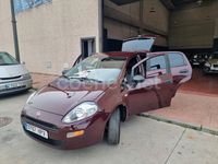 Usado Fiat Punto Pop 77 CV (56 kW) 2013 Granate Utilitario