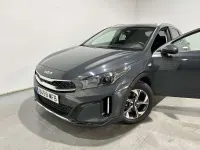 Usado Kia XCeed 120 CV (88 kW) 2023 Gris SUV