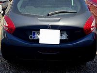 Usado Peugeot 208 Active 82 CV (60 kW) 2012 Negro Utilitario