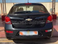 Usado Chevrolet Cruze LTZ 141 CV (103 kW) 2014 Negro Berlina