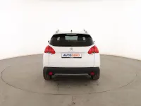 Usado Peugeot 2008 Allure 110 CV (80 kW) 2016 Blanco SUV