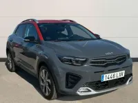 Usado Kia Stonic GT-Line 120 CV (88 kW) 2022 Gris SUV