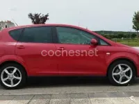 Usado Seat Altea Sport 140 CV (102 kW) 2006 Rojo Monovolumen