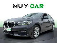 Usado BMW 118 Comfort Edition 150 CV (110 kW) 2020 Gris / plata Utilitario