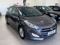 Usado Hyundai i30 135 CV (99 kW) 2015 Gris / plata Berlina