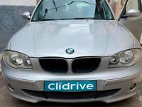 Usado BMW 116 122 CV (89 kW) 2005 Gris Utilitario