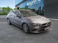 Usado Mercedes CLA220 Shooting Brake 190 CV (139 kW) 2022 Gris Familiar