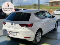 Usado Seat Leon Ecomotive 116 CV (85 kW) 2018 Blanco Berlina