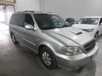 Usado Kia Carnival EX 144 CV (105 kW) 2005 Gris Monovolumen