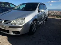 Usado VW Golf IV Trendline 105 CV (77 kW) 2004 Gris / plata Berlina
