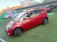 Usado Hyundai ix20 90 CV (66 kW) 2018 Granate Utilitario
