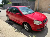 Usado VW Polo Advance 70 CV (51 kW) 2007 Rojo Utilitario