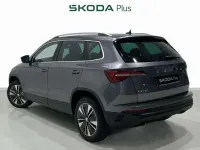 Usado Skoda Karoq Ambition 150 CV (110 kW) 2022 Gris SUV