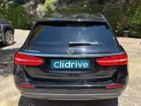Usado Mercedes E300 194 CV (142 kW) 2019 Negro Familiar