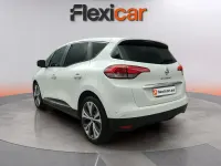 Usado Renault Scénic Zen 130 CV (95 kW) 2017 Blanco Monovolumen