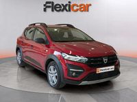 Usado Dacia Sandero Comfort 101 CV (74 kW) 2021 Rojo Utilitario