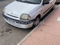 Usado Renault Clio II 65 CV (47 kW) 1999 Blanco Berlina