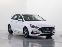 Usado Hyundai i30 120 CV (88 kW) 2022 Blanco Berlina
