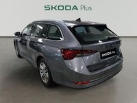 Usado Skoda Octavia Ambition 115 CV (84 kW) 2023 Gris Familiar