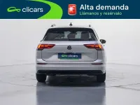 Usado VW Golf VIII Life 116 CV (85 kW) 2022 Plateado Familiar