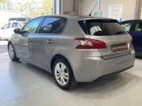 Usado Peugeot 308 Style 100 CV (73 kW) 2016 Gris / plata Berlina